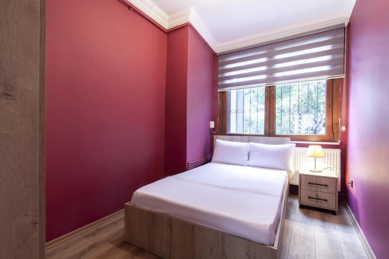 Charming Flat Near Kennedy Avenue In Fatih Apartment Istanbul